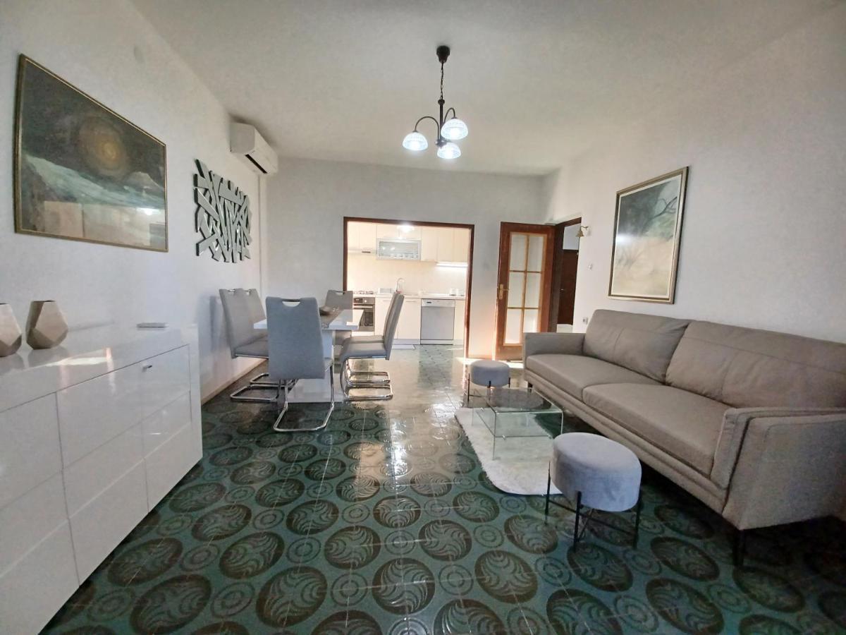 Apartment Lorenzo Трогир Экстерьер фото