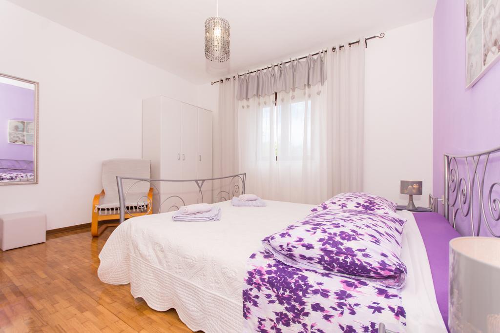 Apartment Lorenzo Трогир Экстерьер фото