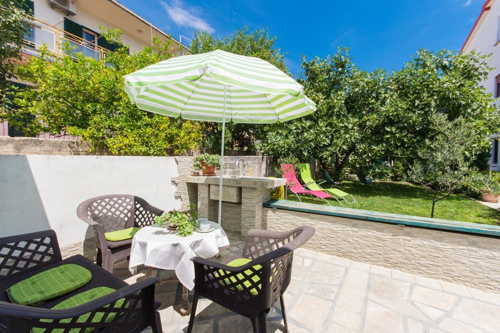 Apartment Lorenzo Трогир Экстерьер фото