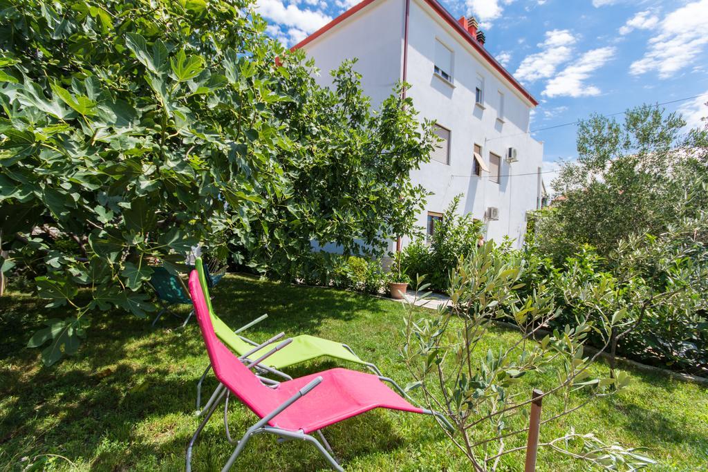 Apartment Lorenzo Трогир Экстерьер фото